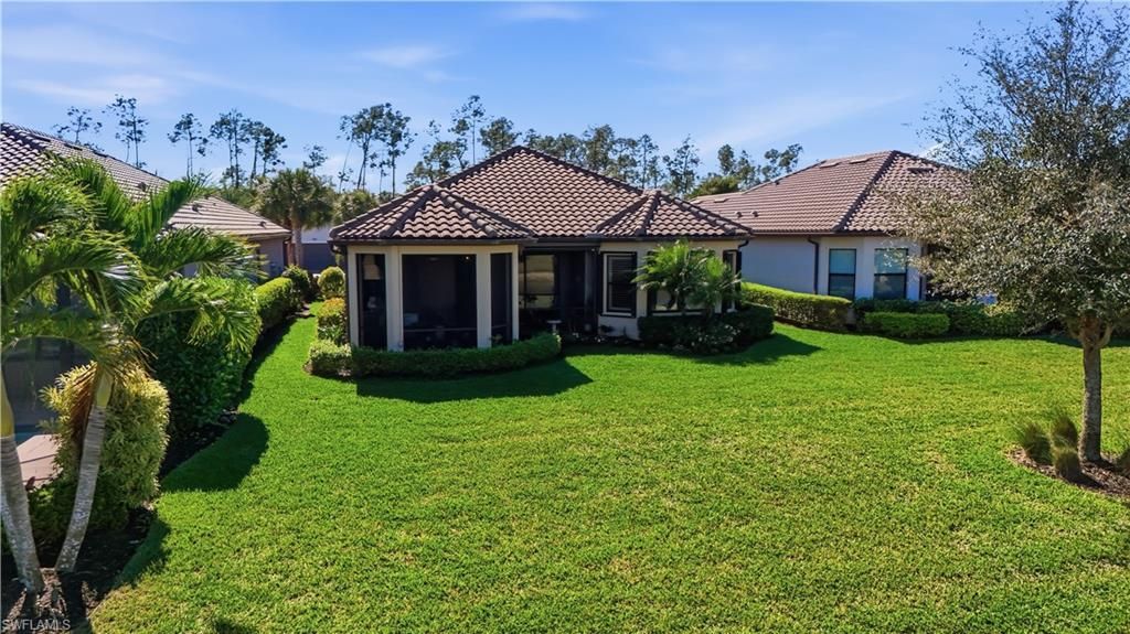 8665 Dilillo Ct, Naples, FL 34119 Photo
