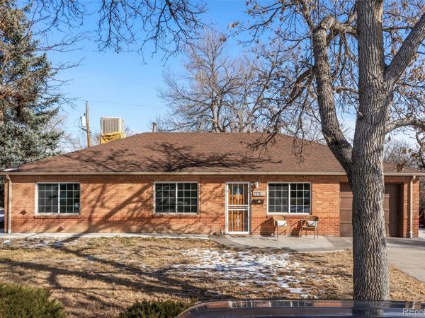 778 Troy Court, Aurora, CO 80011