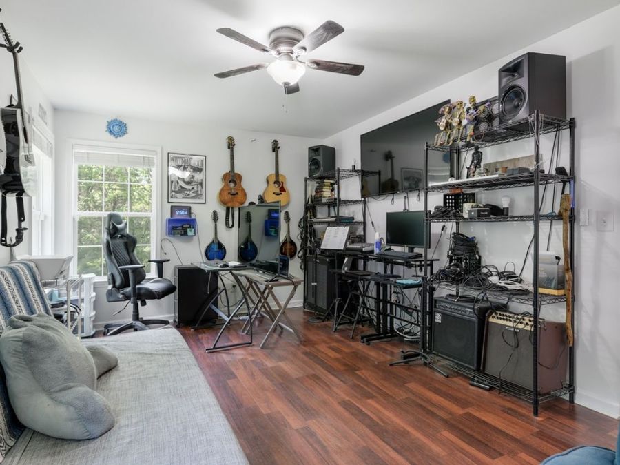 Property Image 28