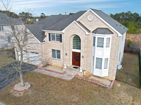 32 VICARI WAY, TUCKERTON, NJ 08087