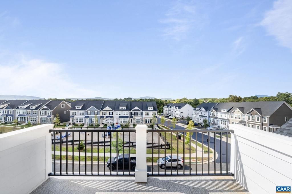 133 Park Ridge Dr, Crozet, VA 22932 Main Photo