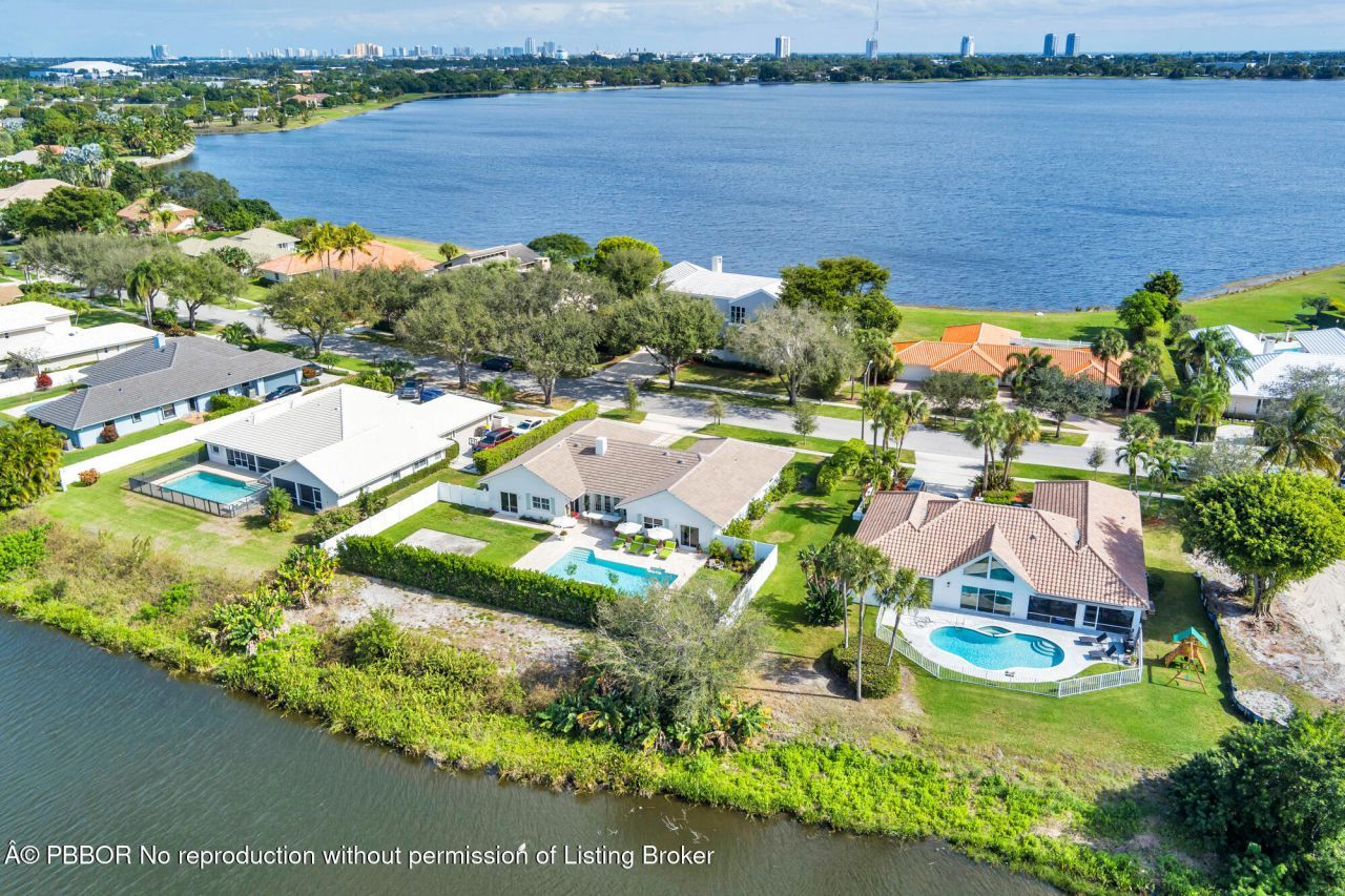 3125 Embassy Drive, West Palm Beach, FL 33401 Photo