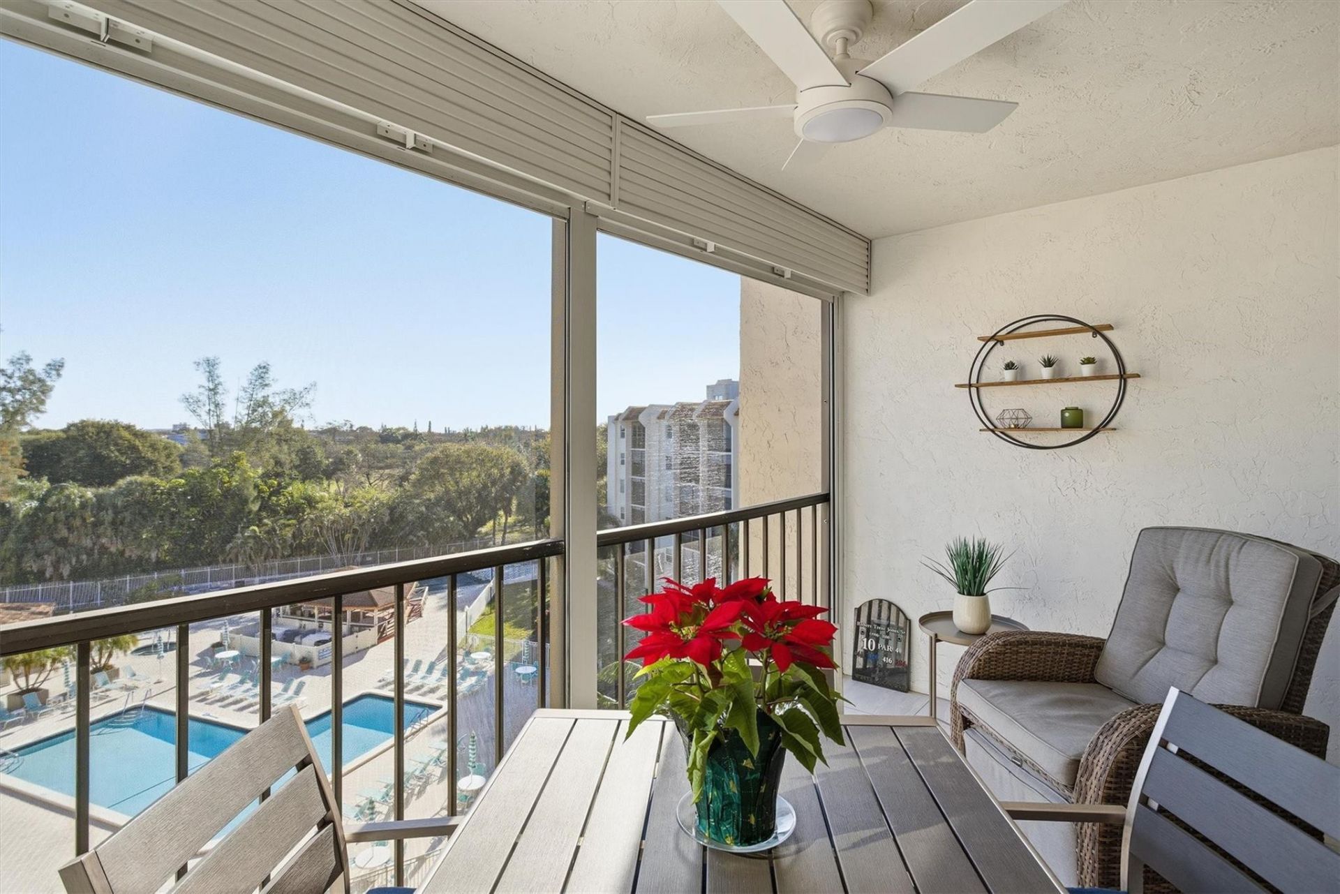 3930 E Inverrary Boulevard, Unit 605D, Fort Lauderdale, FL 33319 Photo