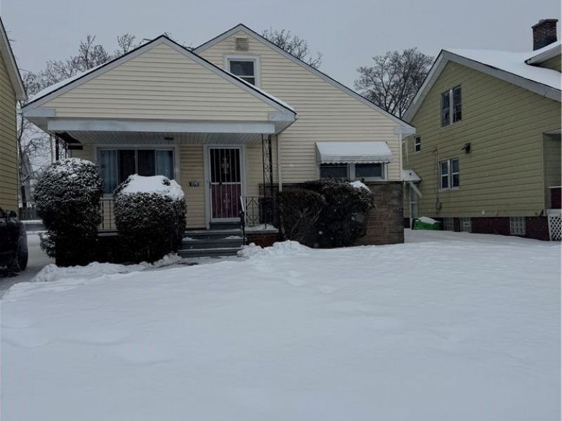 13809 Christine Avenue, Garfield Heights, OH 44105 Photo 3