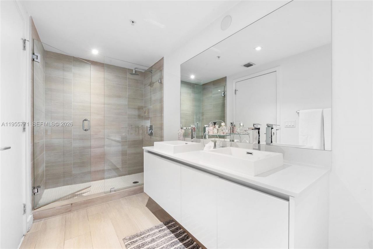 1600 SW 1st Ave, Unit 707, Miami, FL 33129 Photo