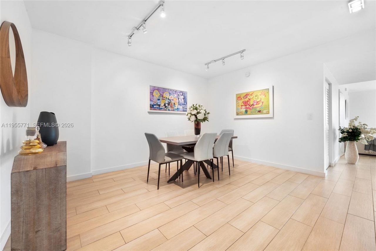 1600 SW 1st Ave, Unit 707, Miami, FL 33129 Photo