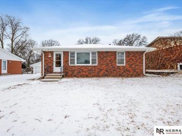 949 N 68th Street, Lincoln, NE 68505