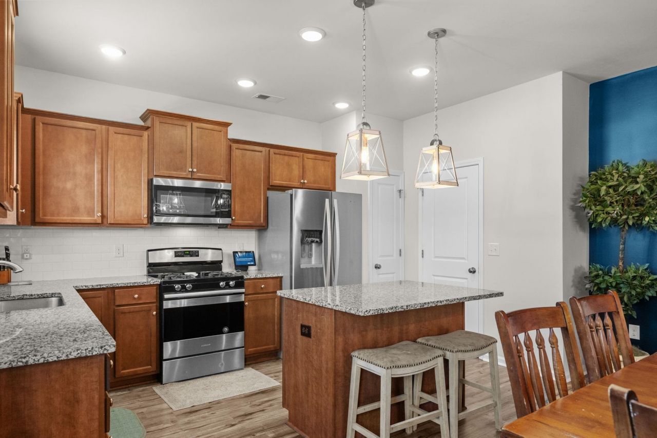 4959 Sandlewood Dr. Photo 10