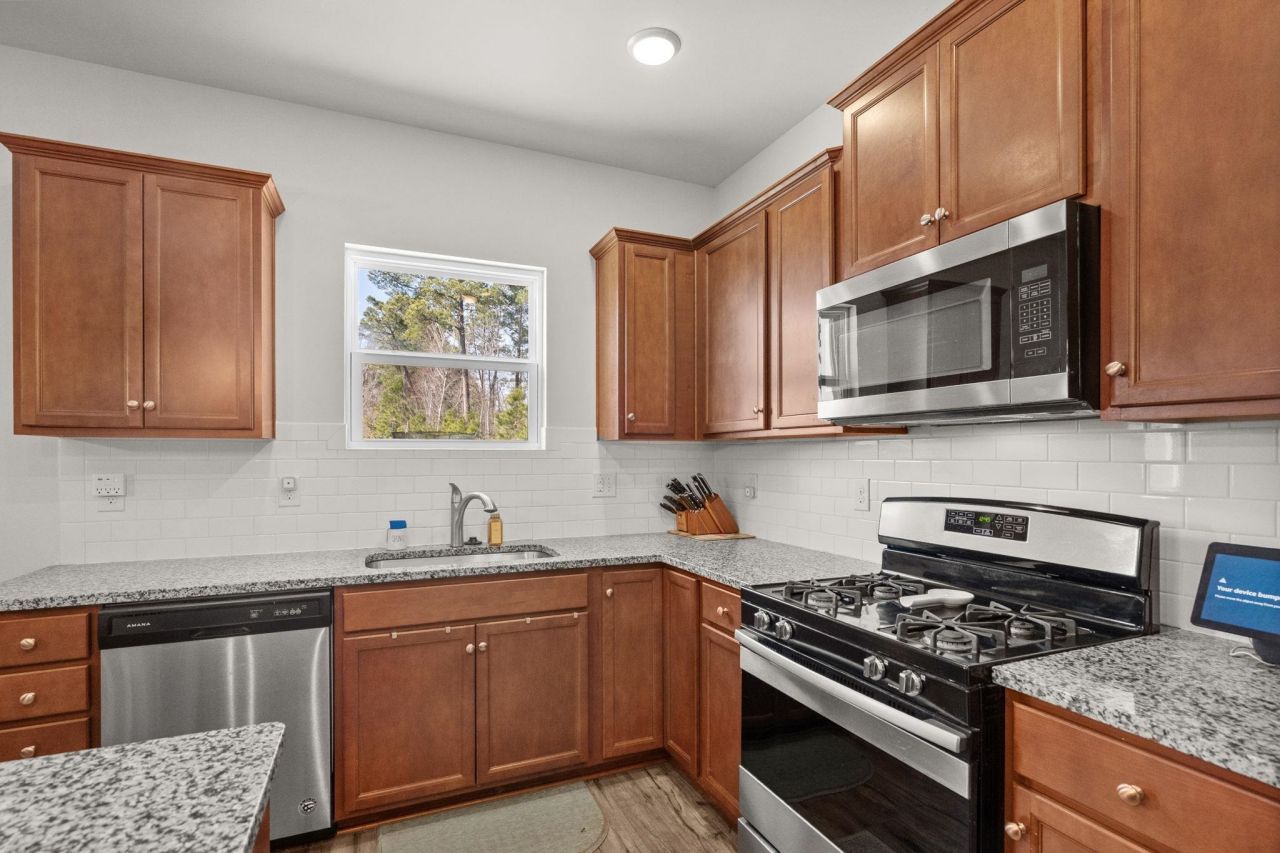 4959 Sandlewood Dr. Photo 11