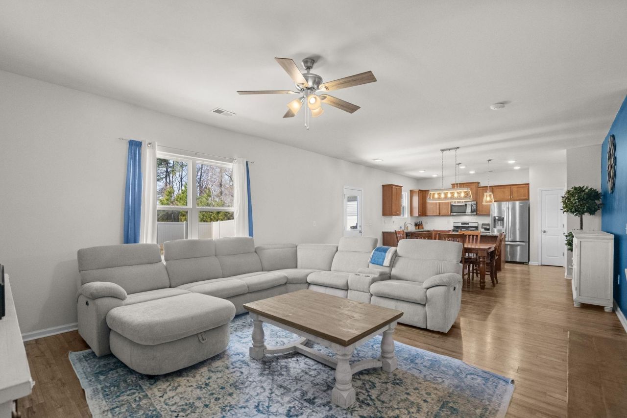 4959 Sandlewood Dr. Photo 6