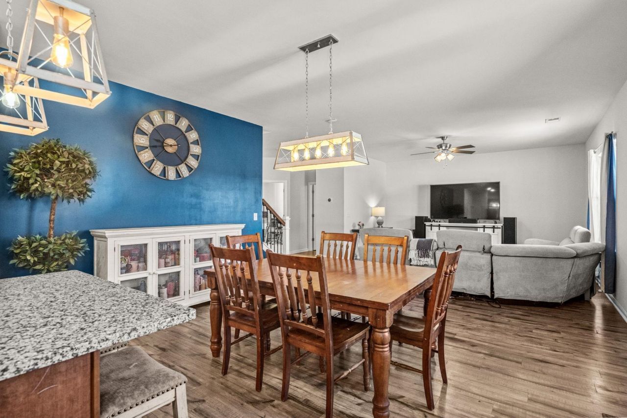 4959 Sandlewood Dr. Photo 8