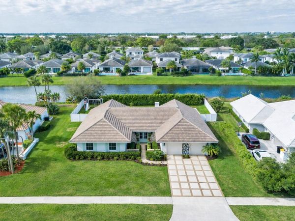 3125 Embassy Drive, West Palm Beach, FL 33401