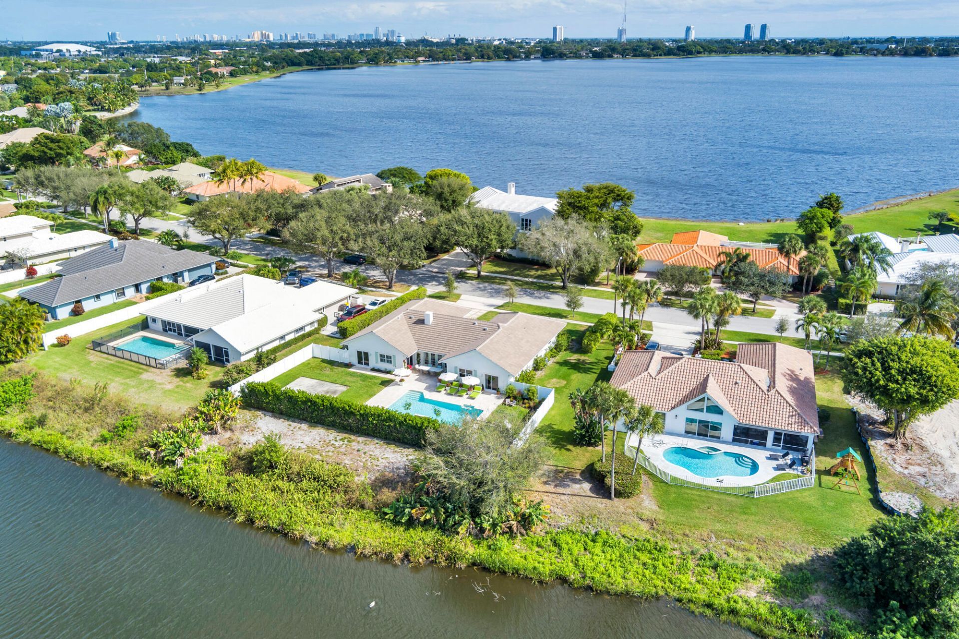 3125 Embassy Drive, West Palm Beach, FL 33401 Photo