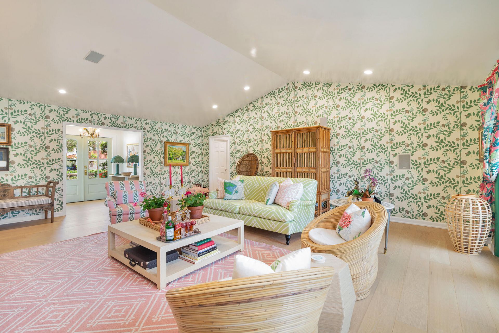 3125 Embassy Drive, West Palm Beach, FL 33401 Photo