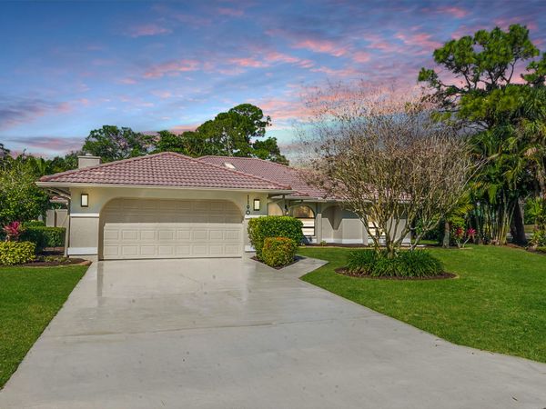 1190 SW Live Oak Cove, Port Saint Lucie, FL 34986