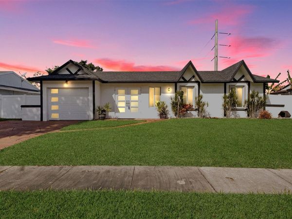 9231 N Cypress Circle, Miramar, FL 33025