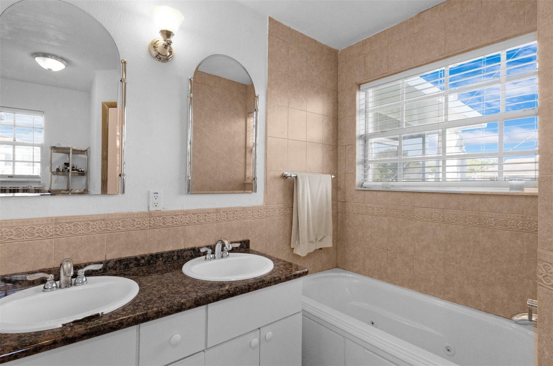 9231 N Cypress Circle, Miramar, FL 33025 Photo