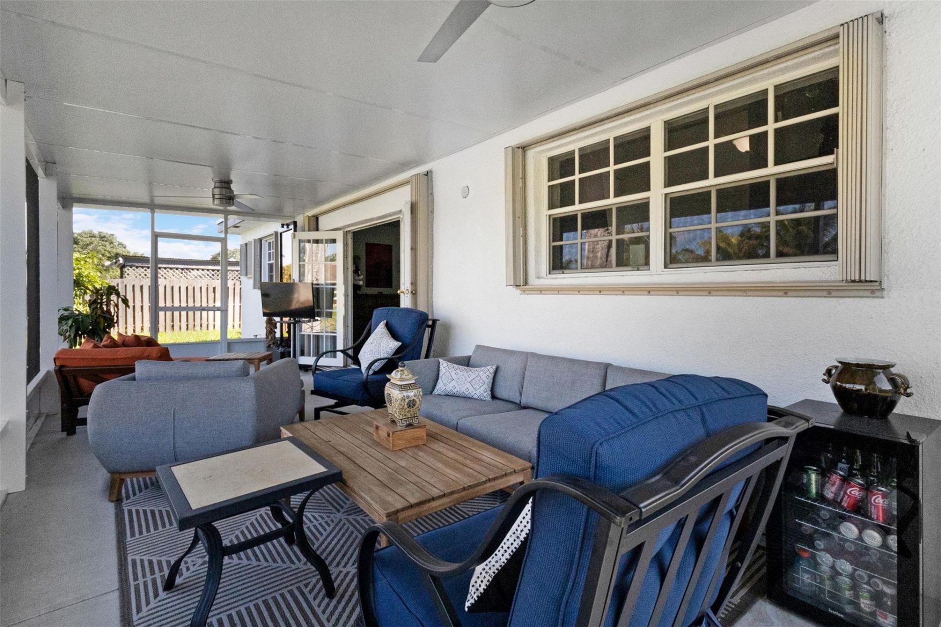 9231 N Cypress Circle, Miramar, FL 33025 Photo