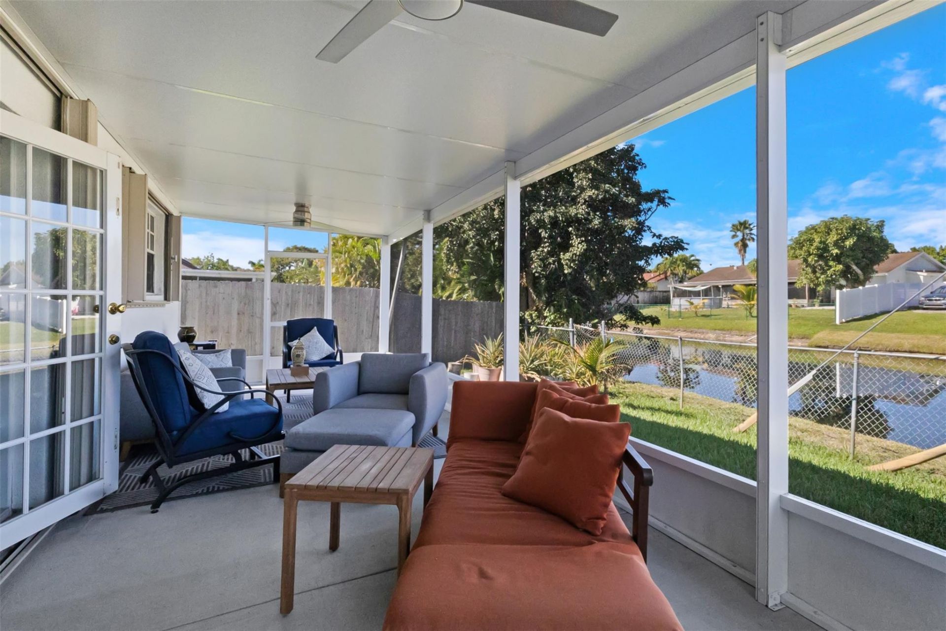 9231 N Cypress Circle, Miramar, FL 33025 Photo