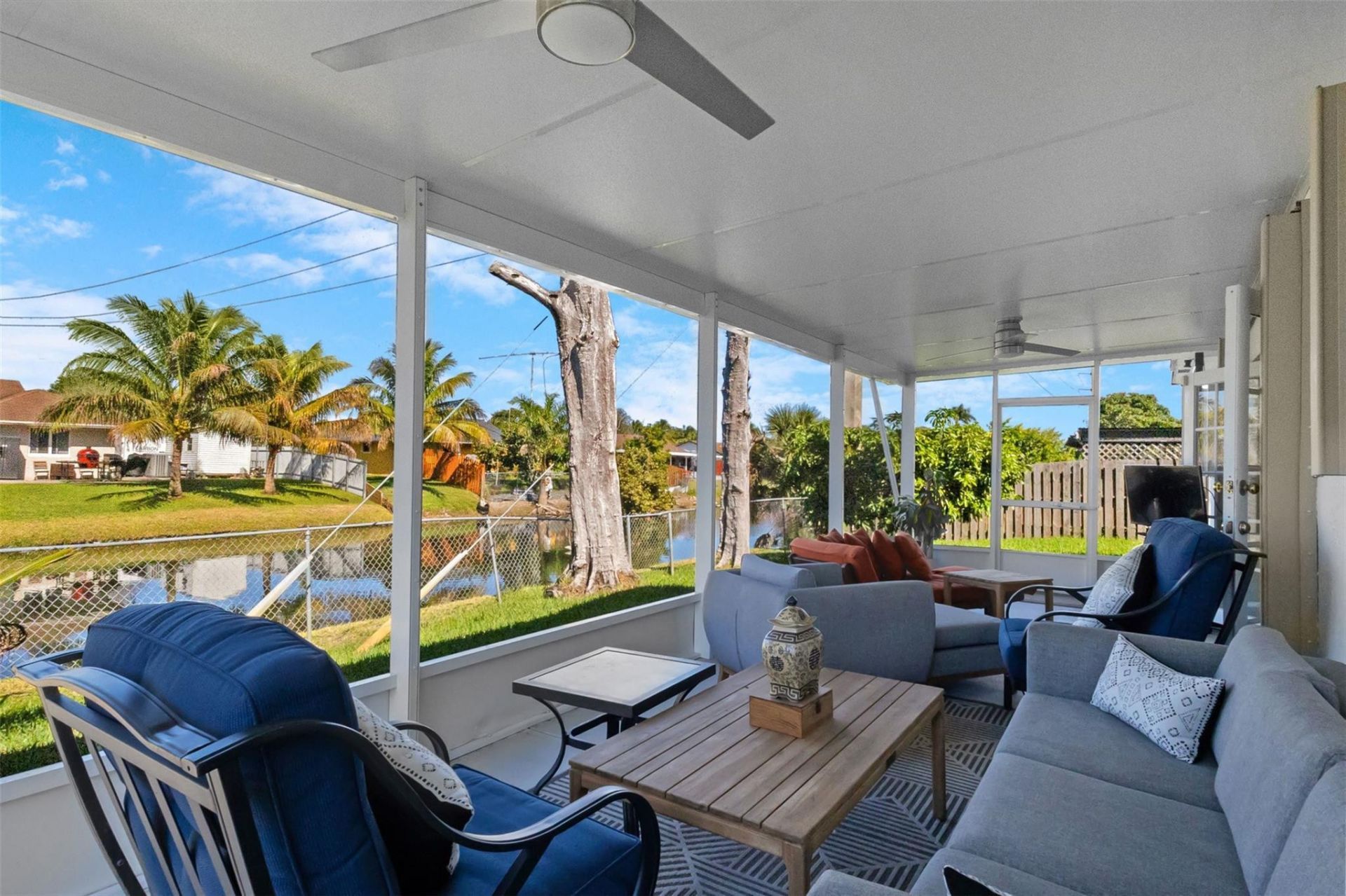 9231 N Cypress Circle, Miramar, FL 33025 Photo