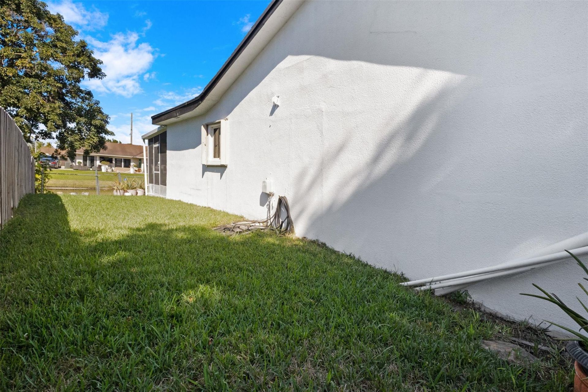 9231 N Cypress Circle, Miramar, FL 33025 Photo