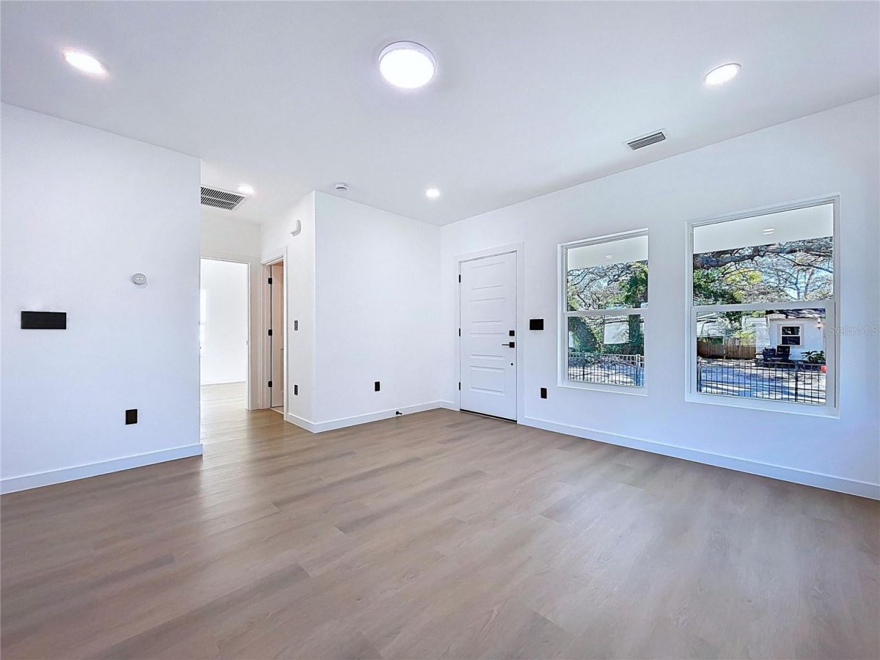 4613 Queensboro Avenue S, Saint Petersburg, FL 33711 Photo