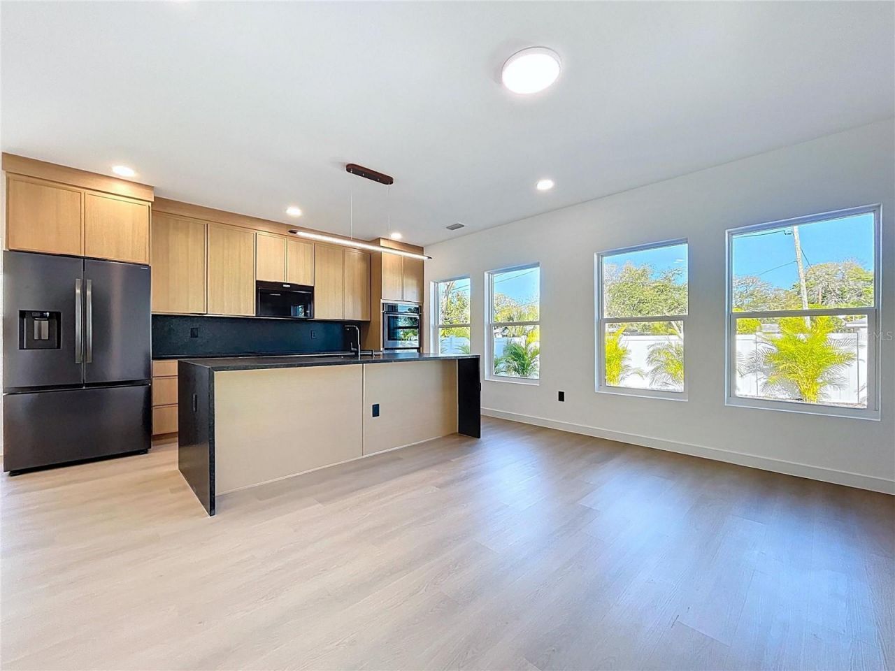 4613 Queensboro Avenue S, Saint Petersburg, FL 33711 Photo