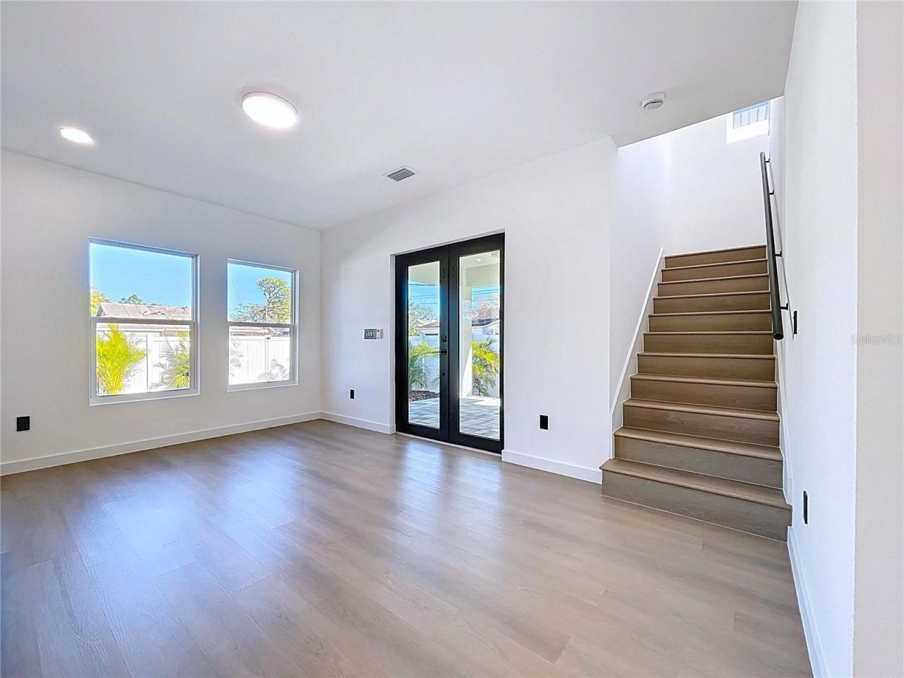 4613 Queensboro Avenue S, Saint Petersburg, FL 33711 Photo