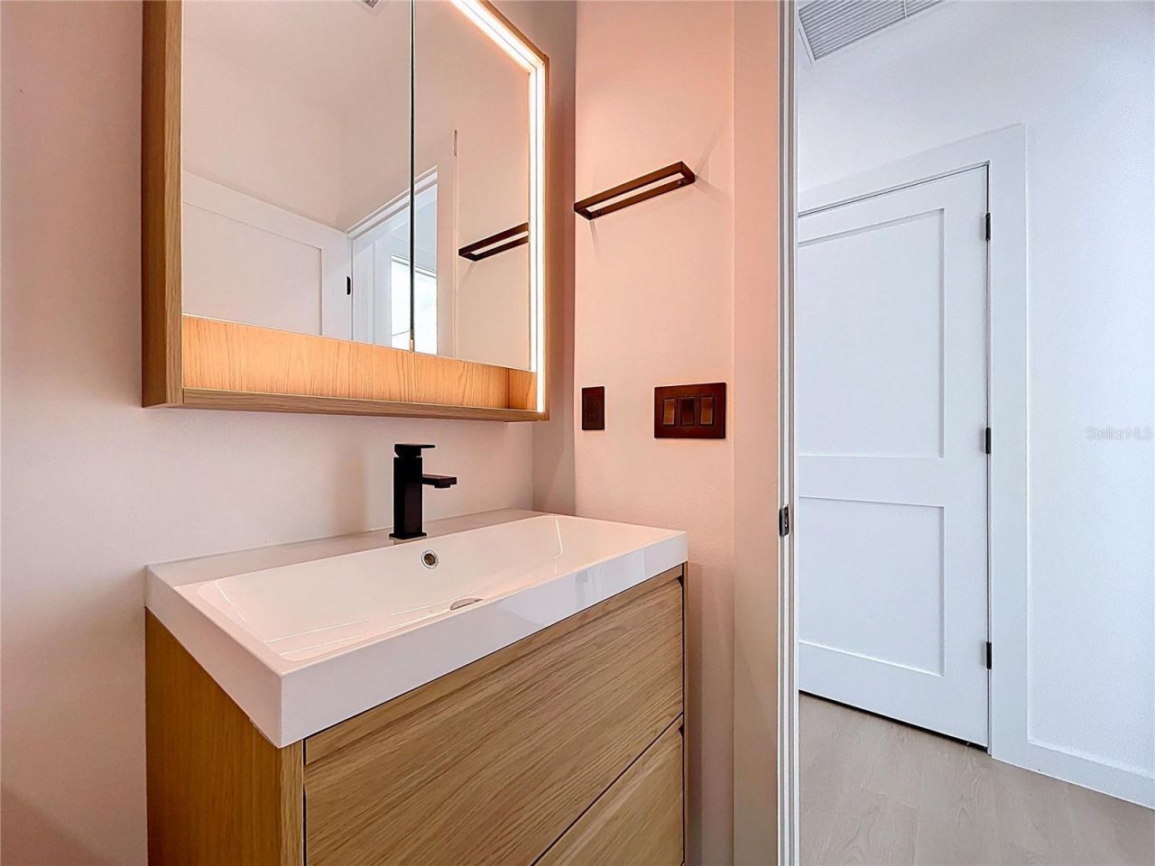 4613 Queensboro Avenue S, Saint Petersburg, FL 33711 Photo