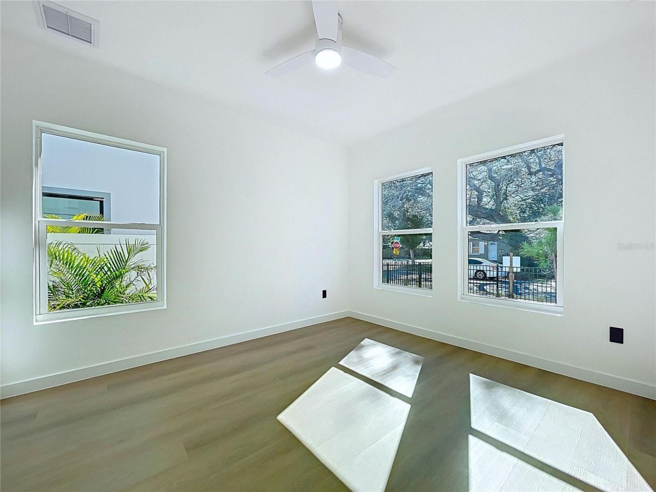 4613 Queensboro Avenue S, Saint Petersburg, FL 33711 Photo