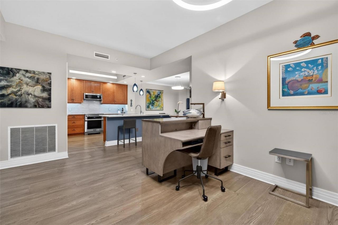 1325 Snell Isle Boulevard Ne, Unit 302, Saint Petersburg, FL 33704 Photo