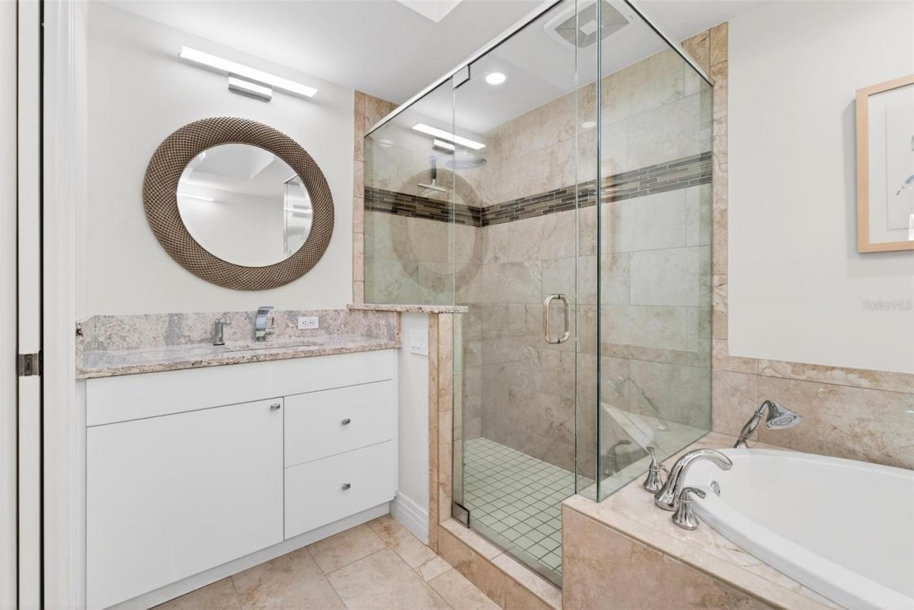 1325 Snell Isle Boulevard Ne, Unit 302, Saint Petersburg, FL 33704 Photo