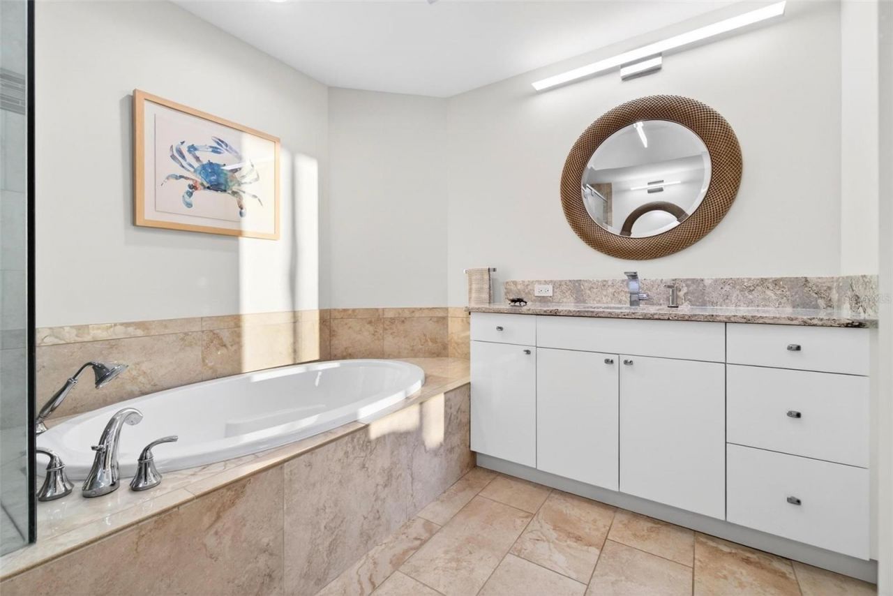 1325 Snell Isle Boulevard Ne, Unit 302, Saint Petersburg, FL 33704 Photo