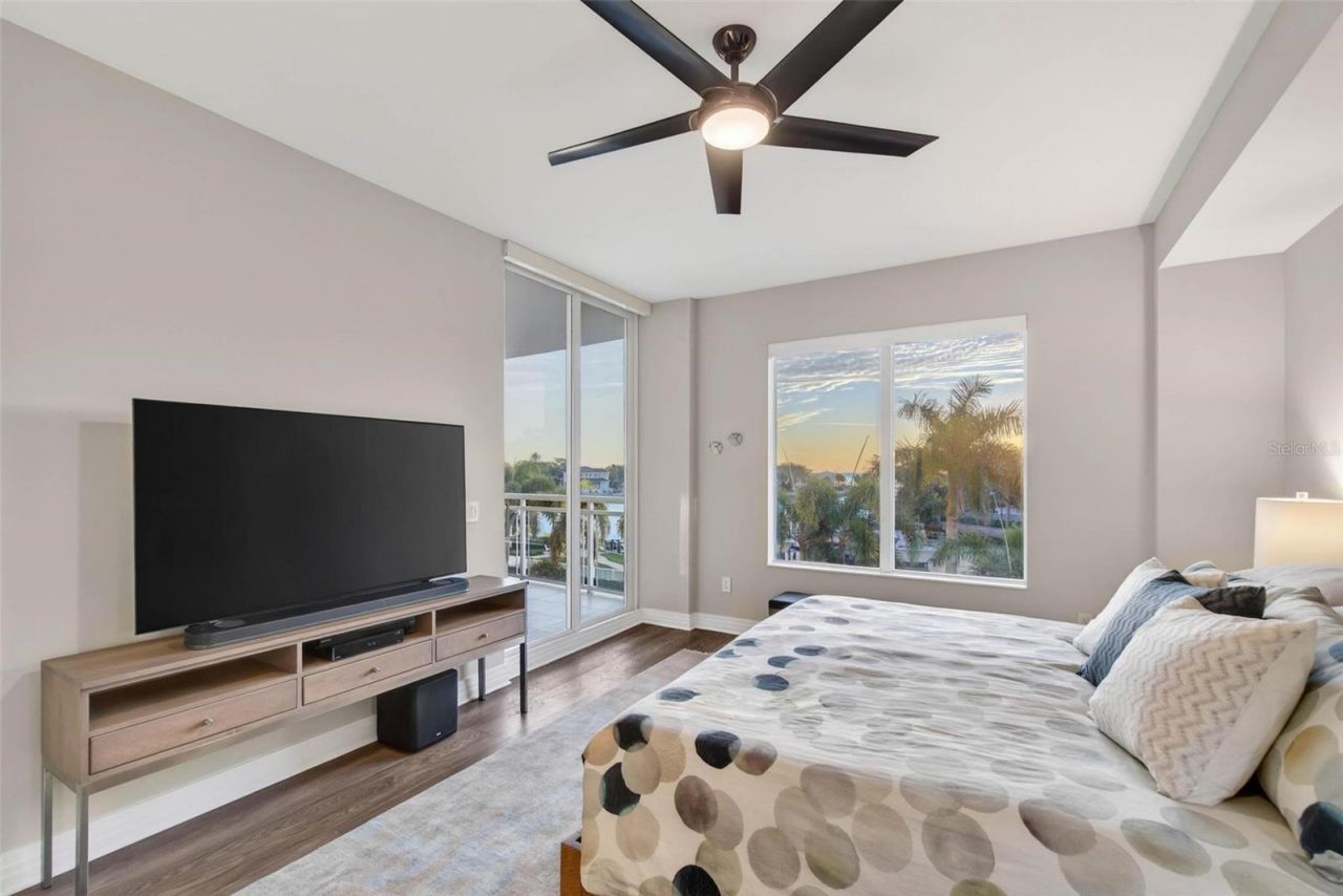 1325 Snell Isle Boulevard Ne, Unit 302, Saint Petersburg, FL 33704 Photo