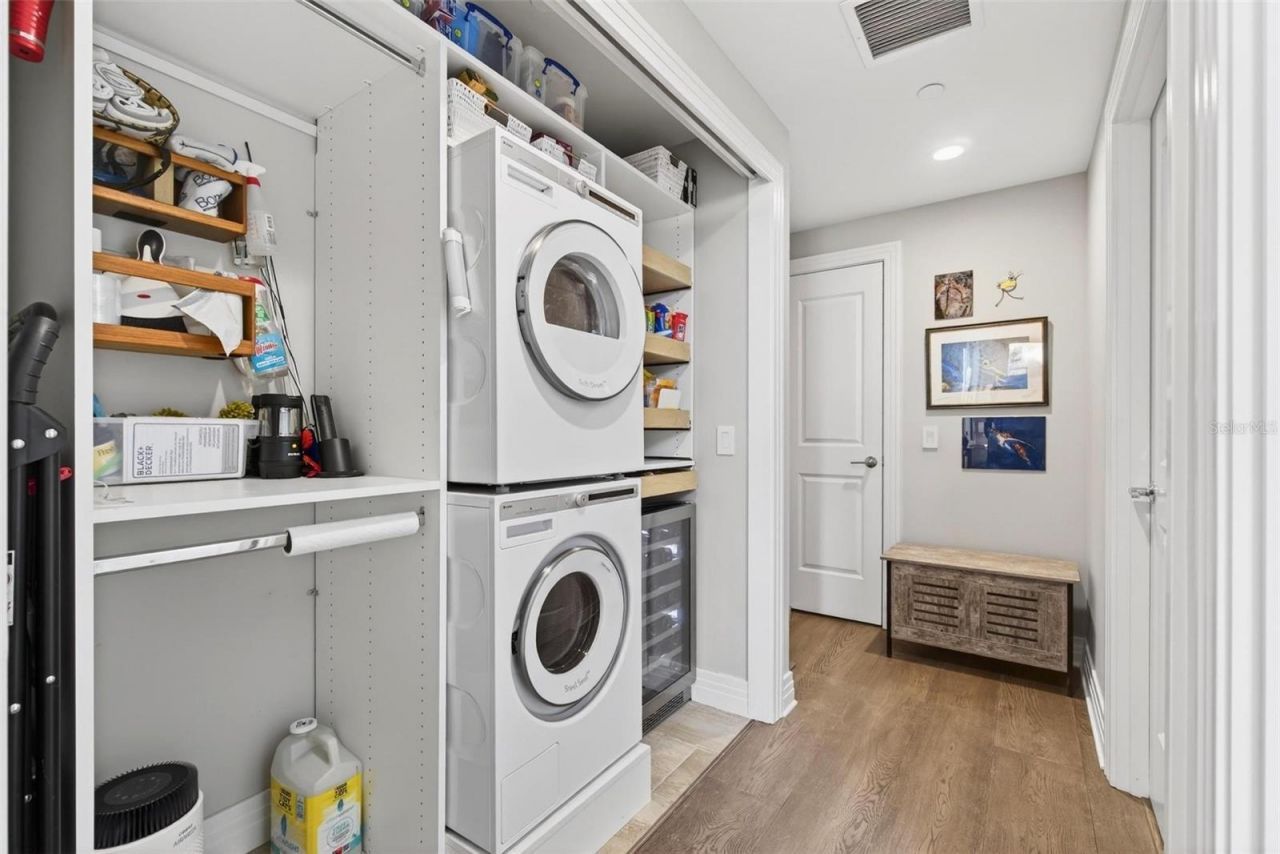 1325 Snell Isle Boulevard Ne, Unit 302, Saint Petersburg, FL 33704 Photo