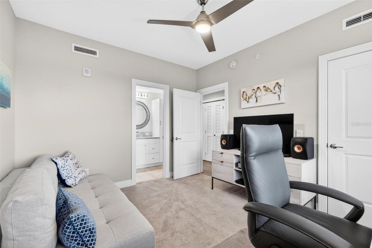 1325 Snell Isle Boulevard Ne, Unit 302, Saint Petersburg, FL 33704 Photo