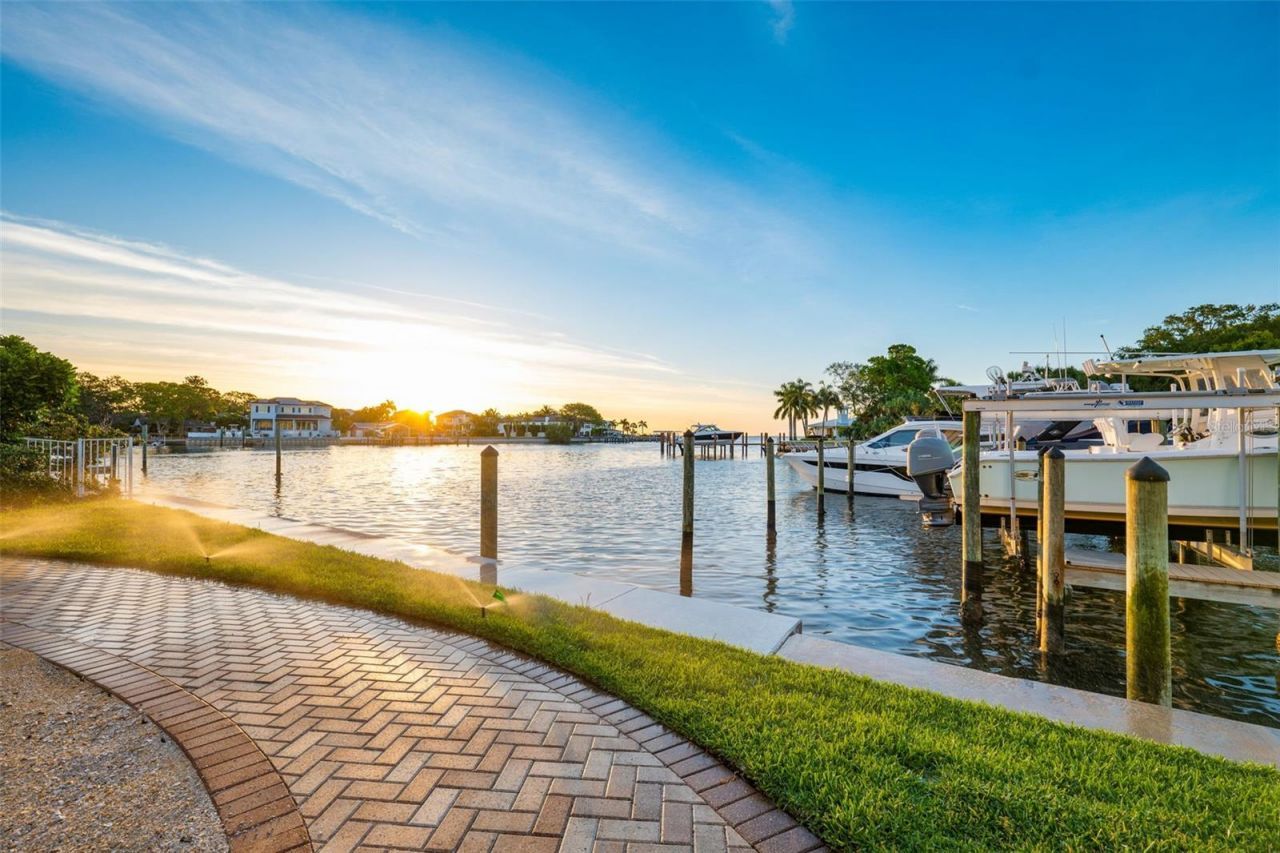 1325 Snell Isle Boulevard Ne, Unit 302, Saint Petersburg, FL 33704 Photo