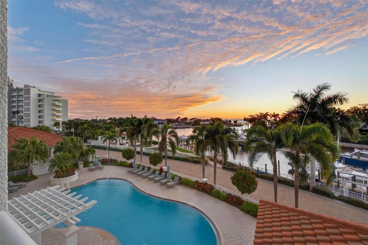 1325 Snell Isle Boulevard Ne, Unit 302, Saint Petersburg, FL 33704 Photo