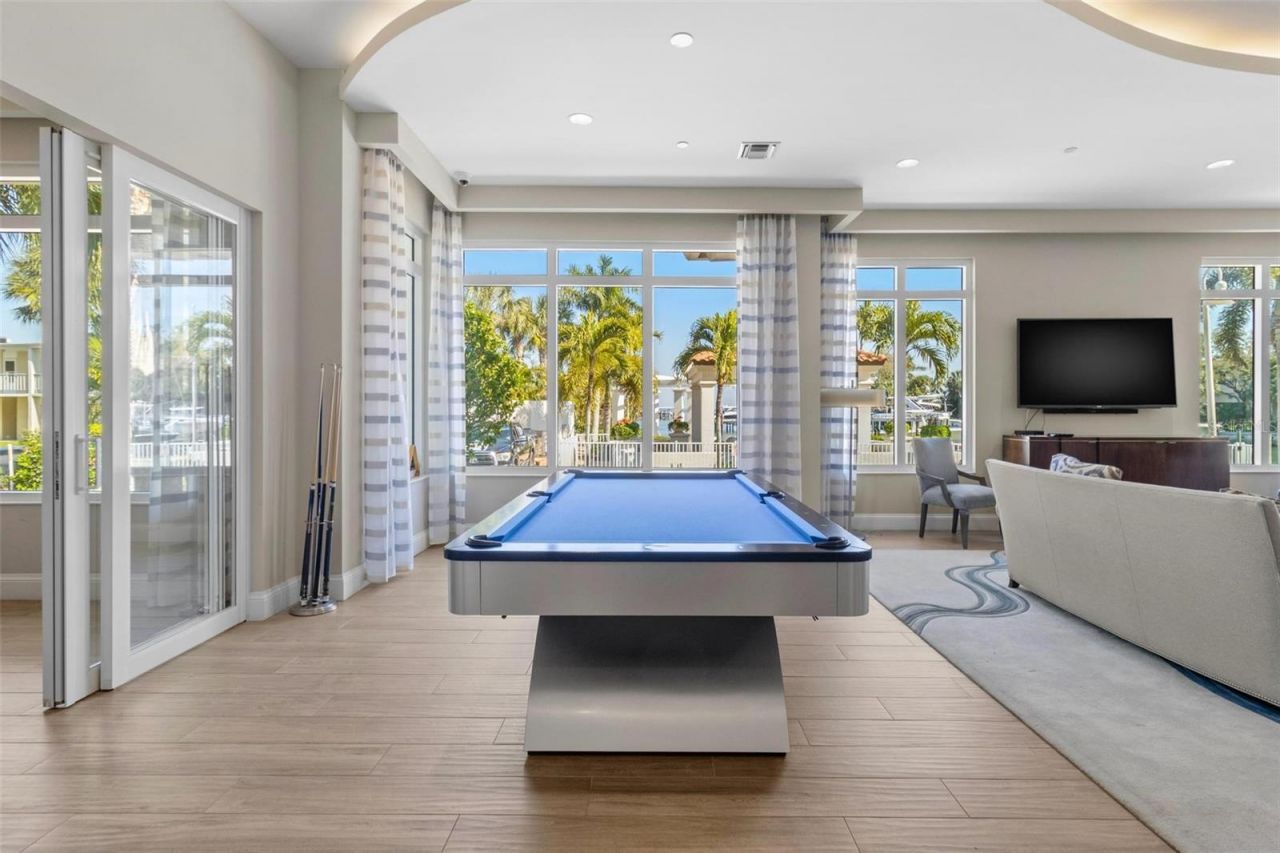 1325 Snell Isle Boulevard Ne, Unit 302, Saint Petersburg, FL 33704 Photo