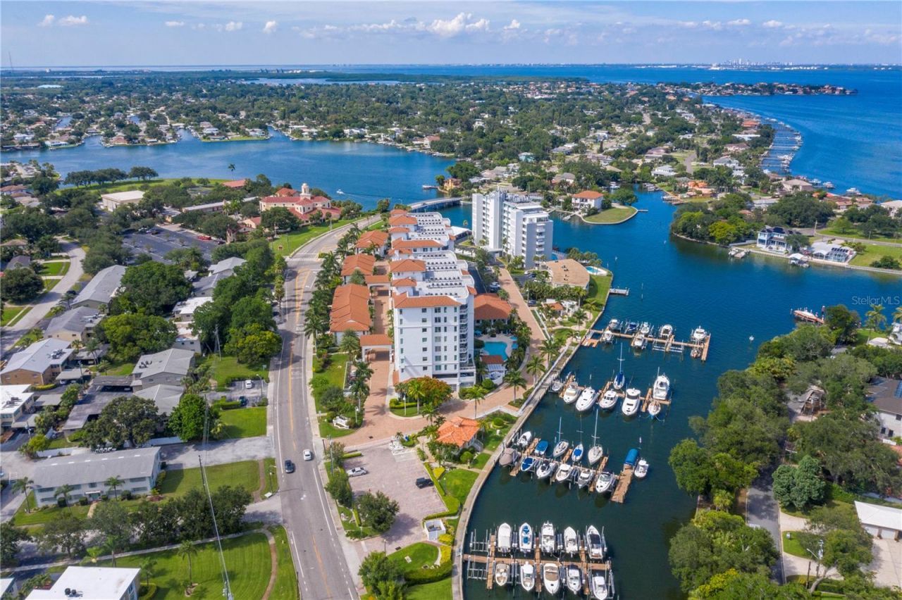 1325 Snell Isle Boulevard Ne, Unit 302, Saint Petersburg, FL 33704 Photo