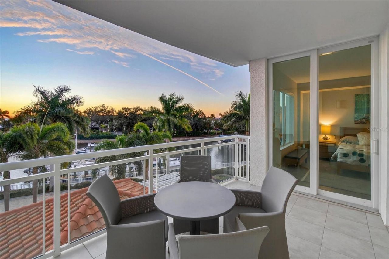 1325 Snell Isle Boulevard Ne, Unit 302, Saint Petersburg, FL 33704 Photo