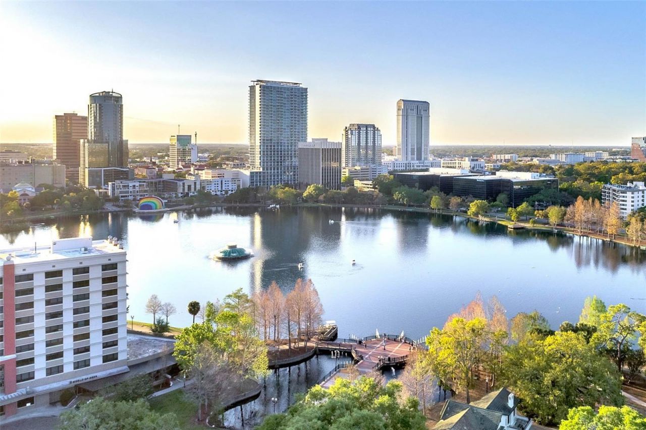 530 E Central Boulevard, Unit 1602, Orlando, FL 32801 Photo