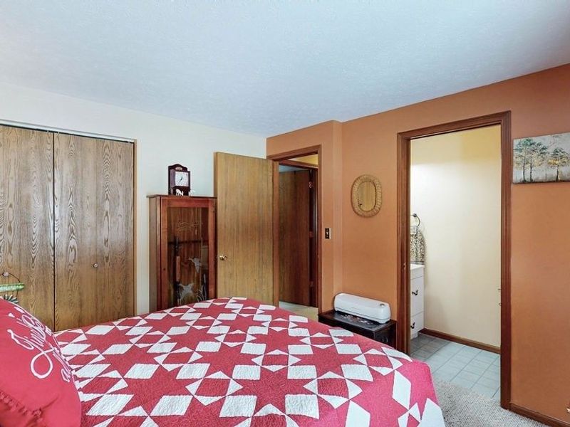 11789 Mills Road, Garrettsville, OH 44231 Photo 14