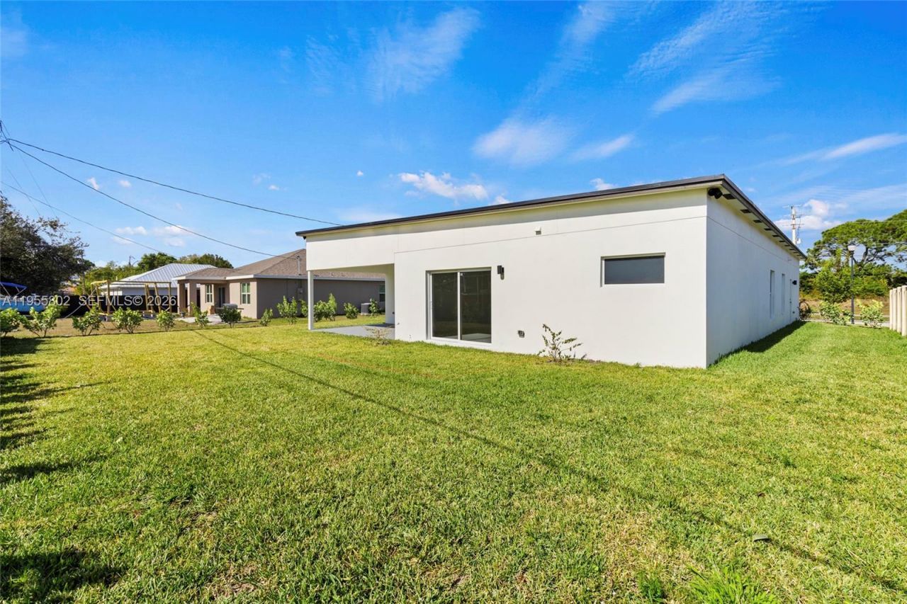 1230 SW Becker Rd, Port Saint Lucie, FL 34953 Photo