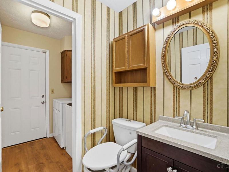 12020 Elkridge, Springdale, OH 45240 Photo 15