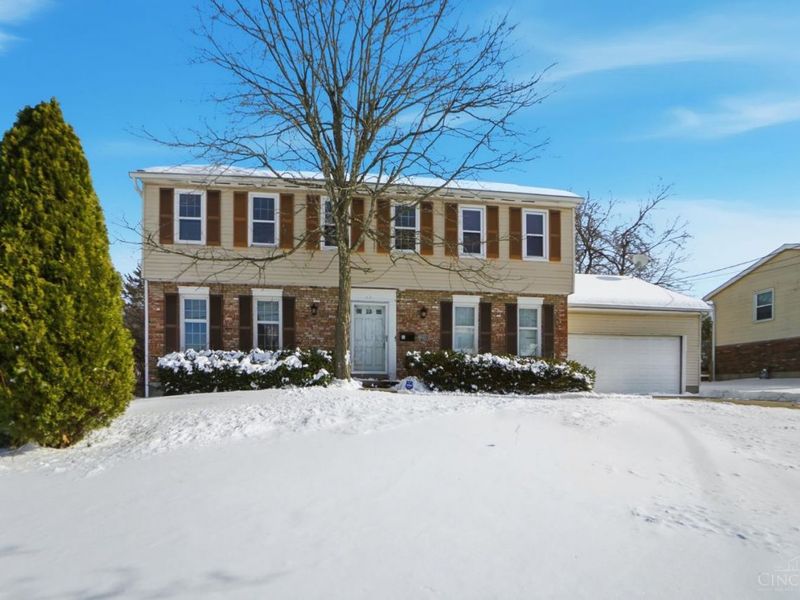 12020 Elkridge, Springdale, OH 45240 Photo 2