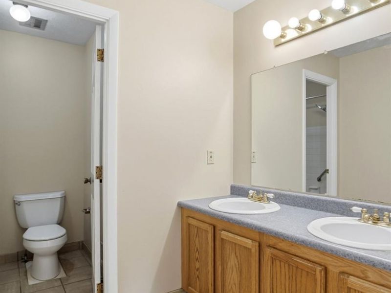 12020 Elkridge, Springdale, OH 45240 Photo 39