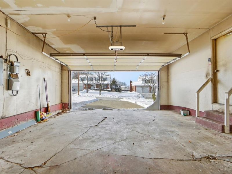 12020 Elkridge, Springdale, OH 45240 Photo 46