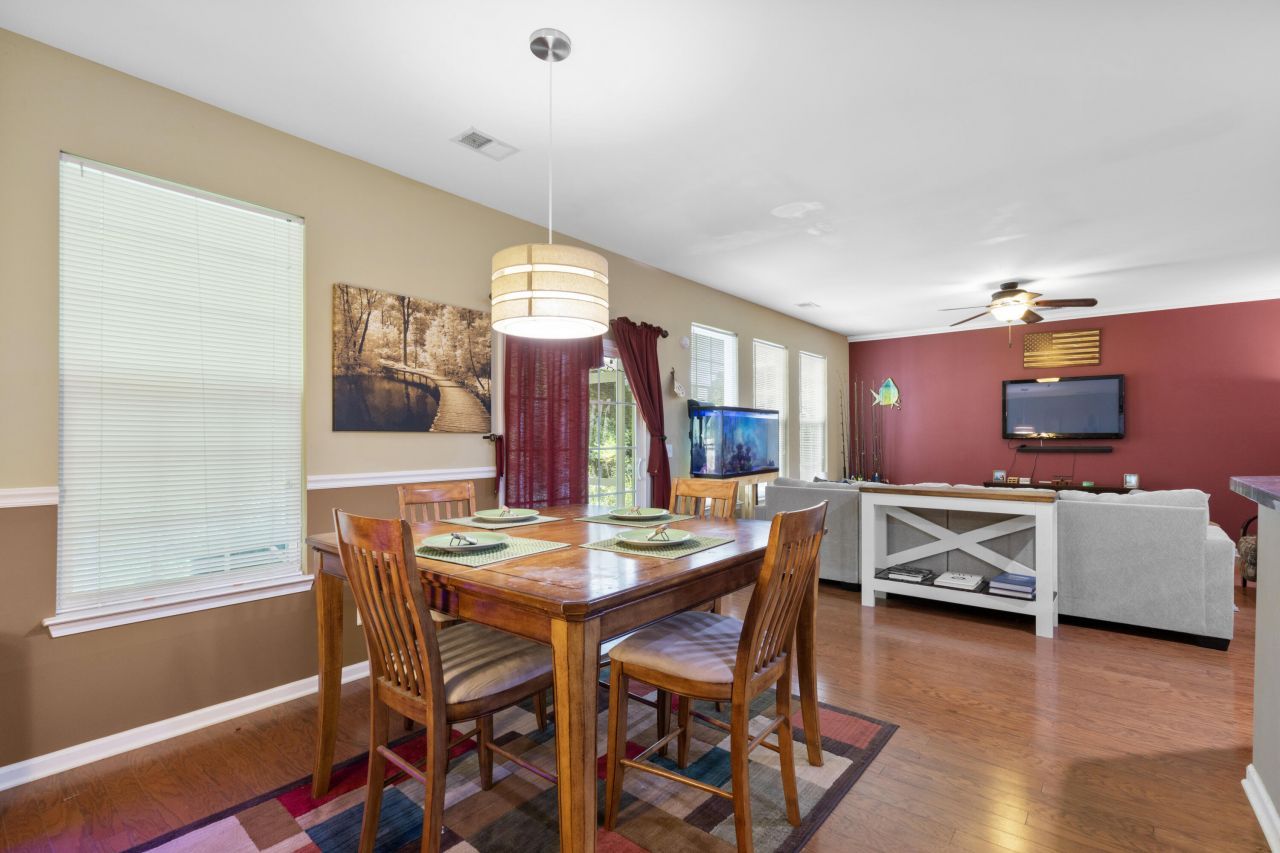 107 Rawlins Drive Photo 10