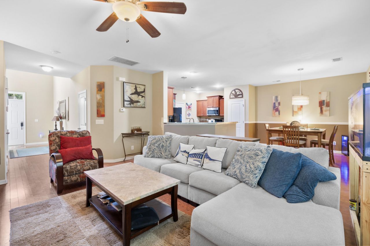 107 Rawlins Drive Photo 5